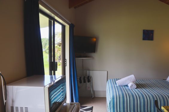 Tourist Flat - TV